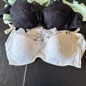 Soma Ocerlay Lace Bundle 2 bras (Black/White) $45X2=$90 sz 36A